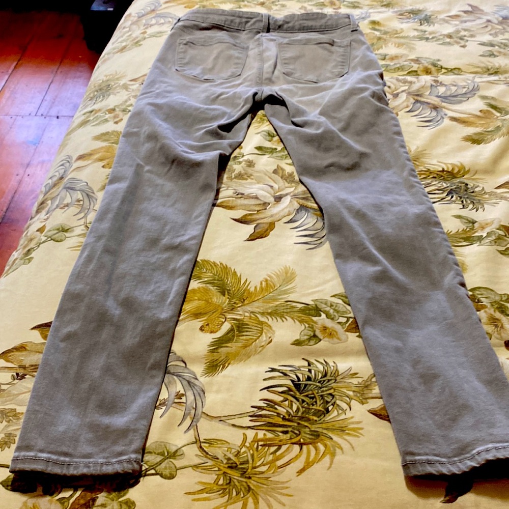 Old Navy Rockstar Jeans Size 6 Grey